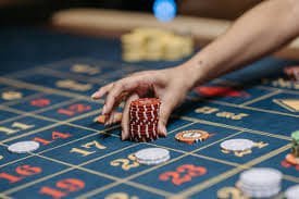 Tampilan dashboard totokl 4d yang menampilkan menu Togel Draw dan pasar sepak bola dalam satu layar